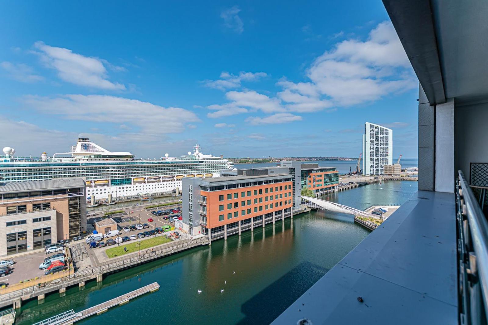 Novu Apartments Liverpool Waterfront ภายนอก รูปภาพ